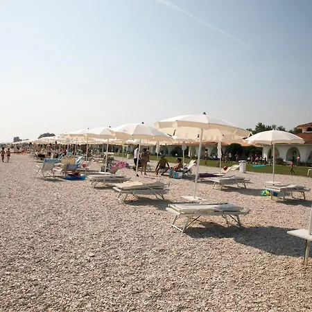 Fabilia Family Marotta Üdülőpark 3*